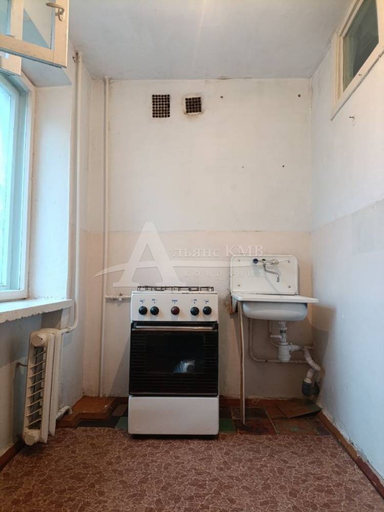 photo_5256124099052901275_y