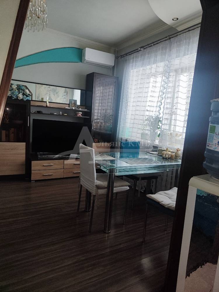 Ставропольский край, Георгиевск, Кутузова ул.; Квартира 62м² 1/2 эт.