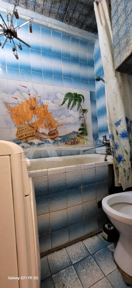 eacbef97-037c-4749-910c-f38f2af60eef