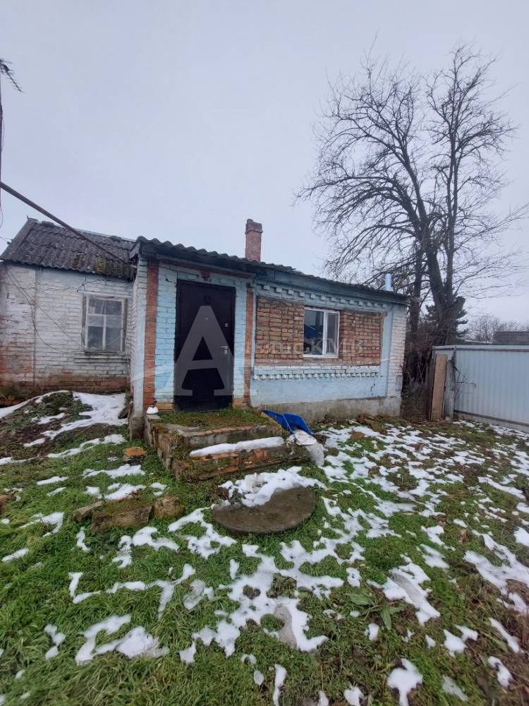 Ставропольский край, Георгиевск, Калинина ул.; Дом 30м² на участке 30 сот. 1 эт.