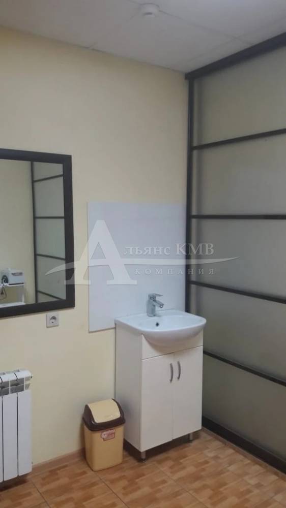 i - 2026-03-12t162428.195