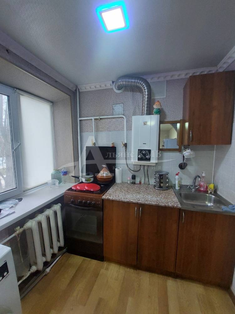 Ставропольский край, Георгиевск, Калинина ул.; Квартира 34м² 2/3 эт.