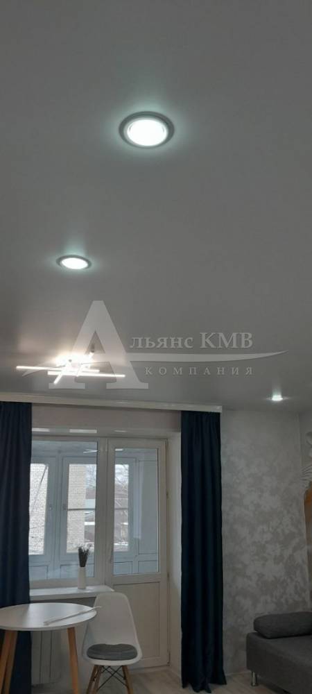 photo_5276037852359760085_y