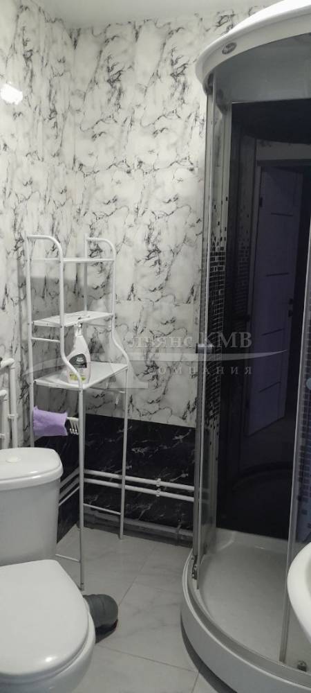 photo_5276037852359760087_y