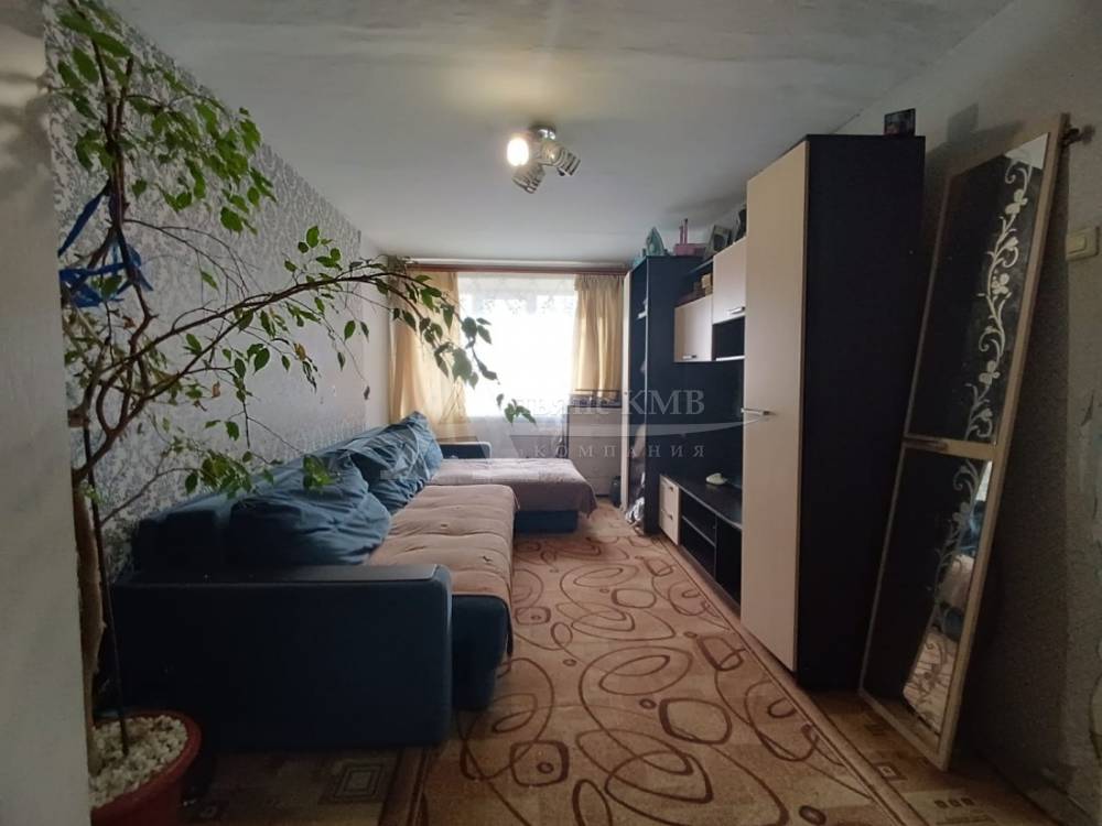 Ставропольский край, Зеленокумск, 60 лет Октября ул.; Квартира 35м² 1/5 эт.