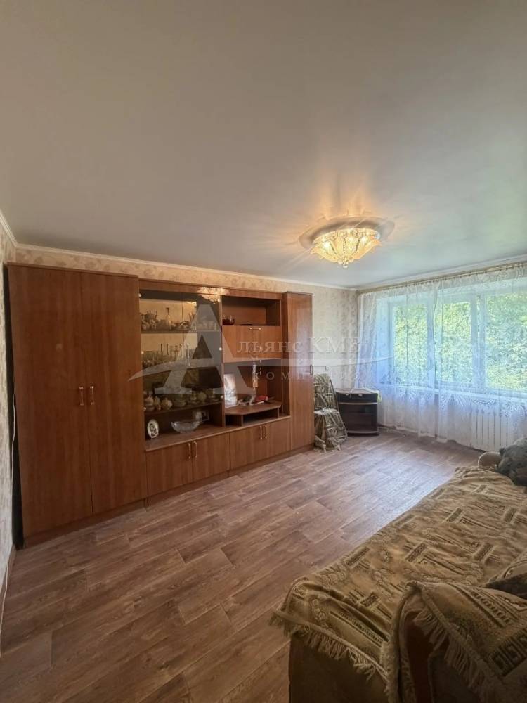 Ставропольский край, Минеральные Воды, 22 Партсъезда пр-кт.; Квартира 42м² 3/5 эт.