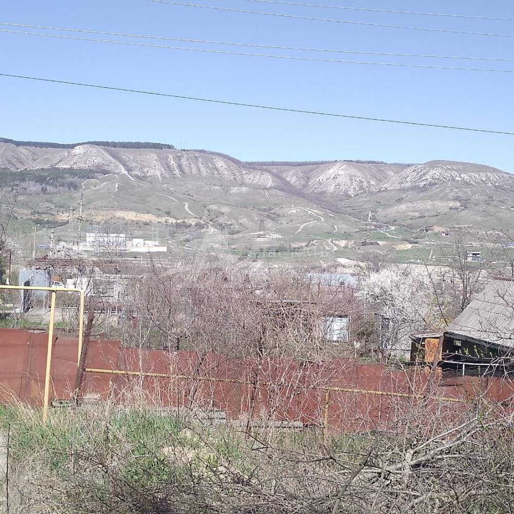 Ставропольский край, Кисловодск; Участок на участке 4,30 сот.