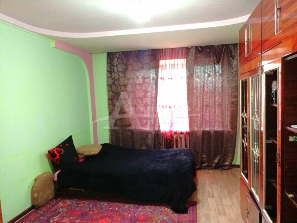 Ставропольский край, Георгиевск, Кочубея ул.; Квартира 33м² 4/5 эт.