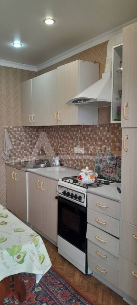 photo_5269297498189140539_y