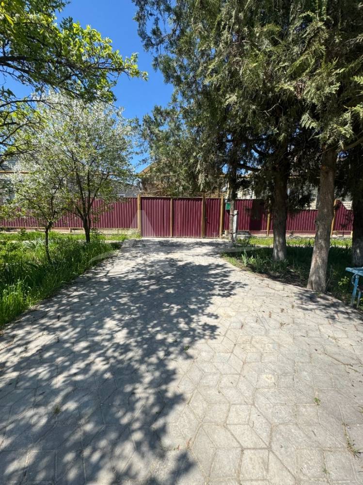 Ставропольский край, Центр, Солдато-Александровское село, Крупской ул.; Дом 90м² на участке 17,90 сот. 1 эт.