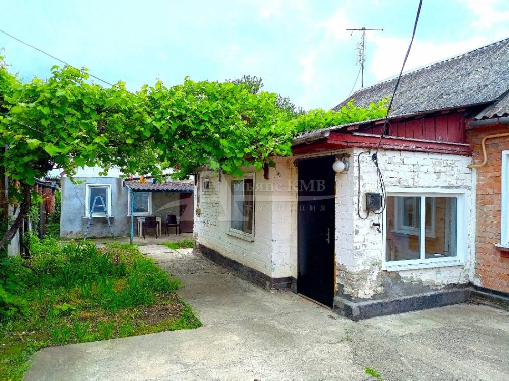 Ставропольский край, Георгиевск, Школьная ул.; Дом 62,40м² на участке 7,70 сот. 1 эт.