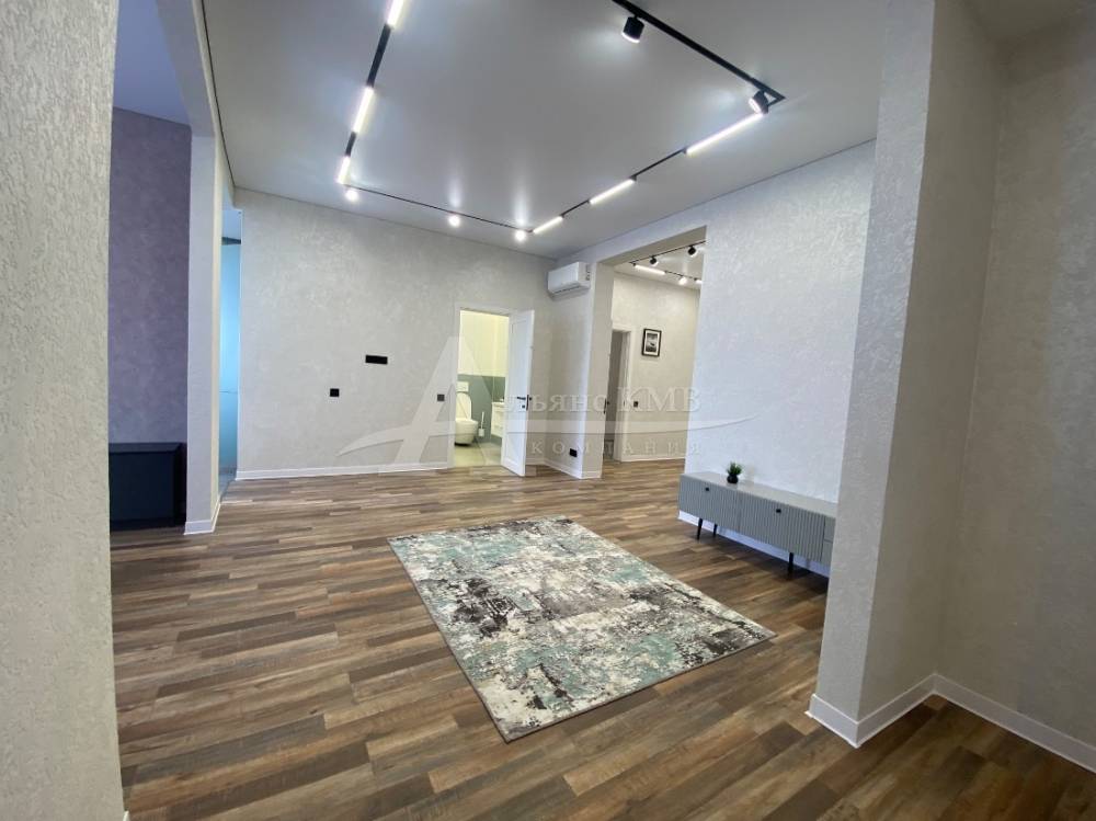 Ставропольский край, Кисловодск, 40 лет Октября ул.; Квартира 76,80м² 9/9 эт.