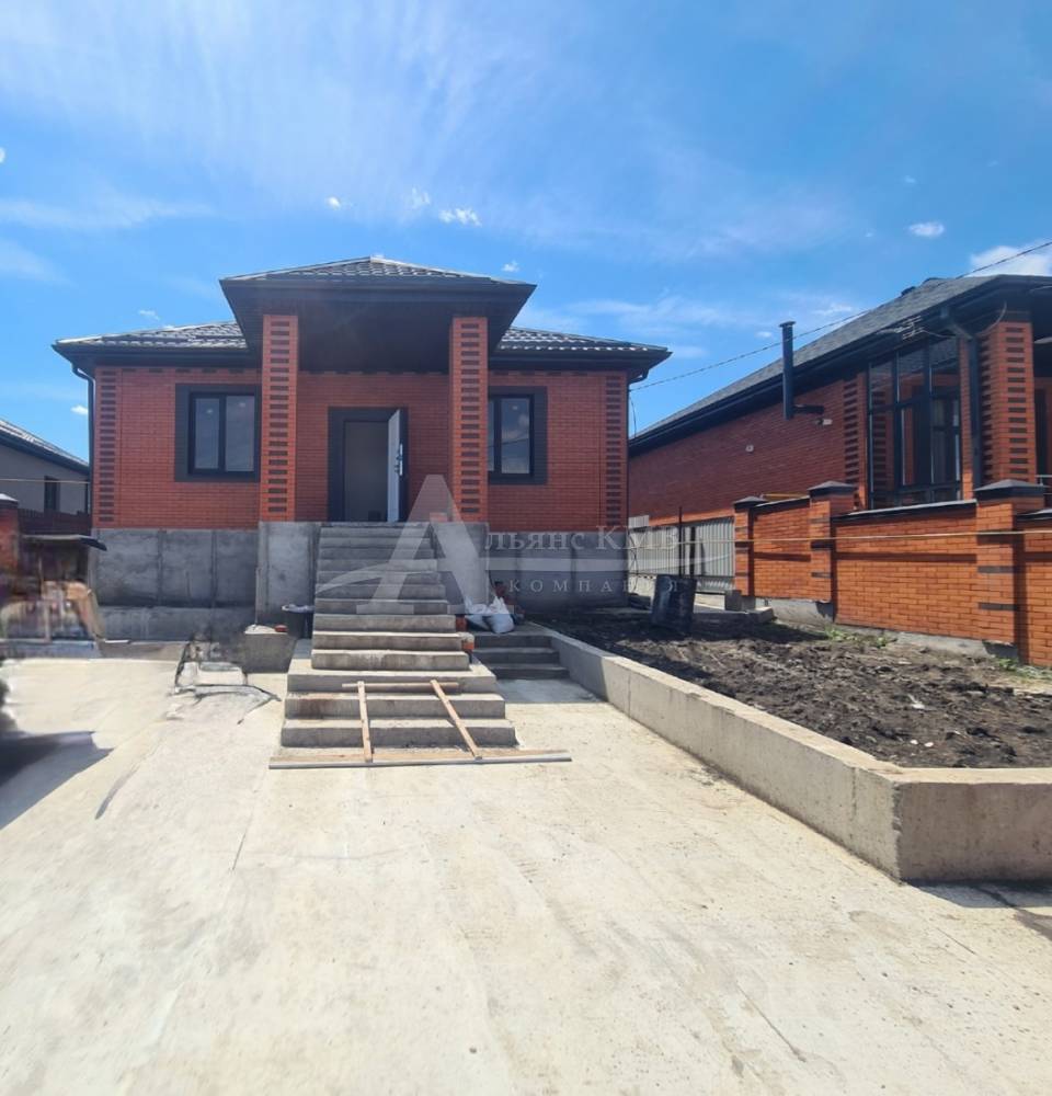 Ставропольский край, Ессентуки, Звёздная ул.; Дом 120м² на участке 4 сот. 1 эт.