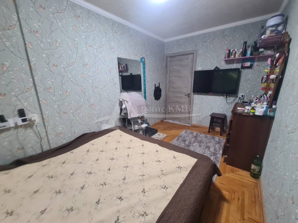 1000418269