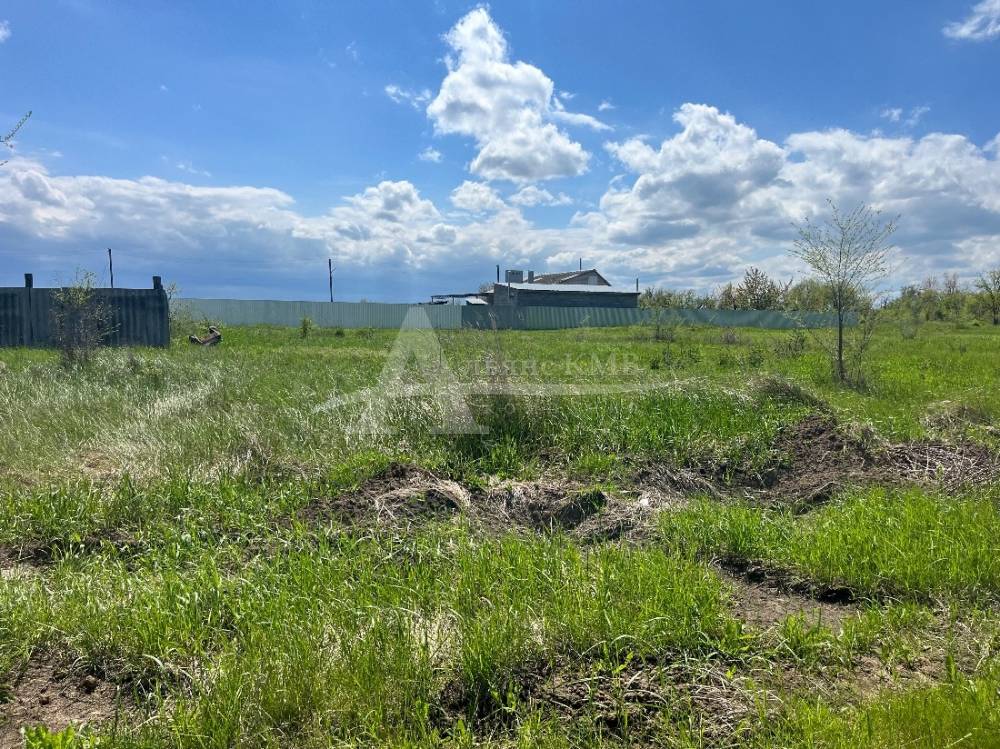 Ставропольский край, Новопавловск, Полевая ул.; Участок на участке 8 сот.