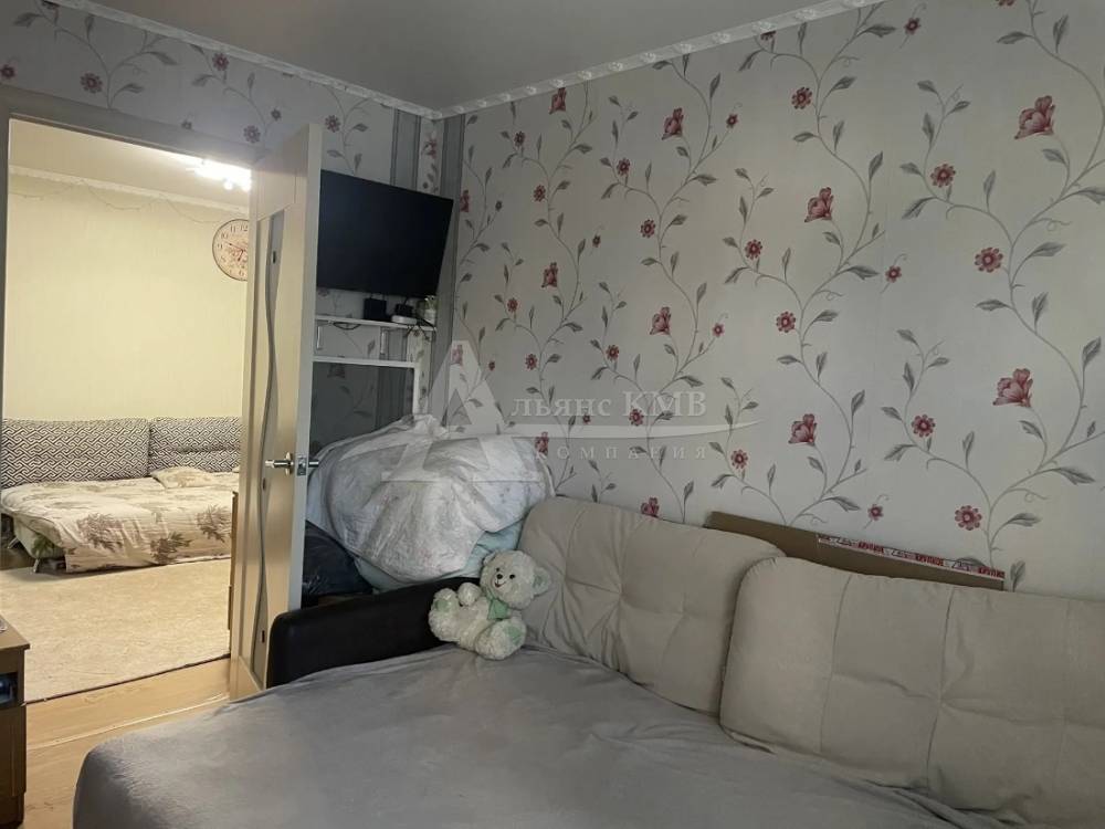 dc1baa7f-0599-4885-806d-f48b0b41384b