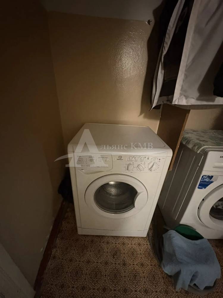 1000427332