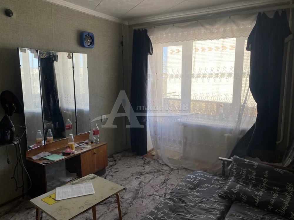 Ставропольский край, Зеленокумск, Октябрьская ул.; Квартира 40м² 4/5 эт.