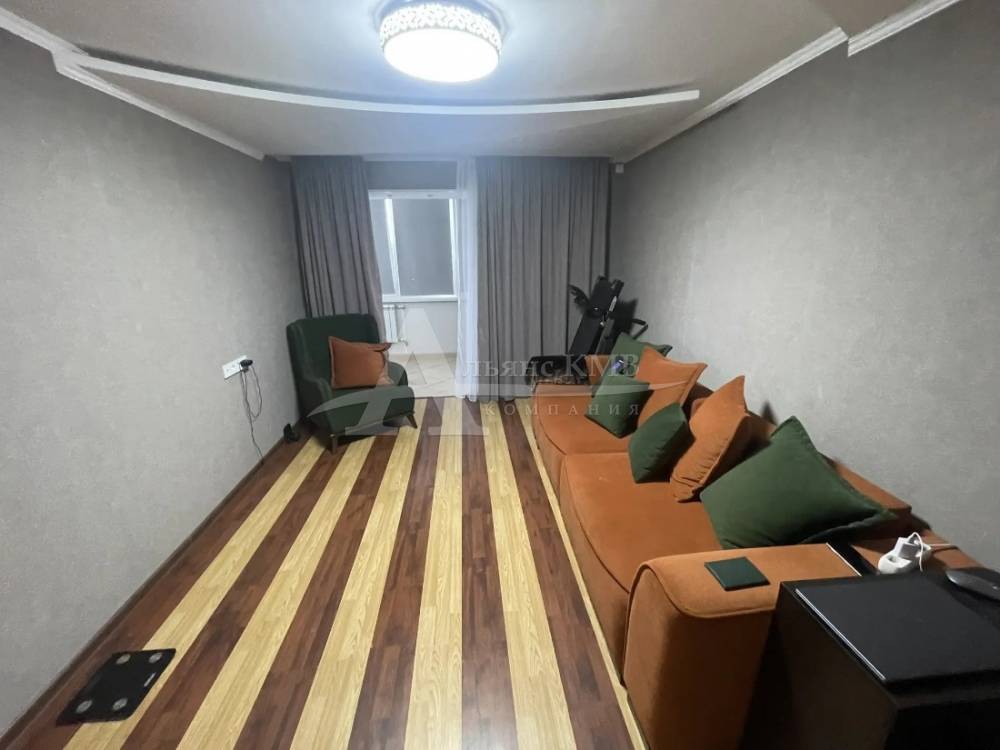 Ставропольский край, Георгиевск, Черняховского ул.; Квартира 61,40м² 4/5 эт.