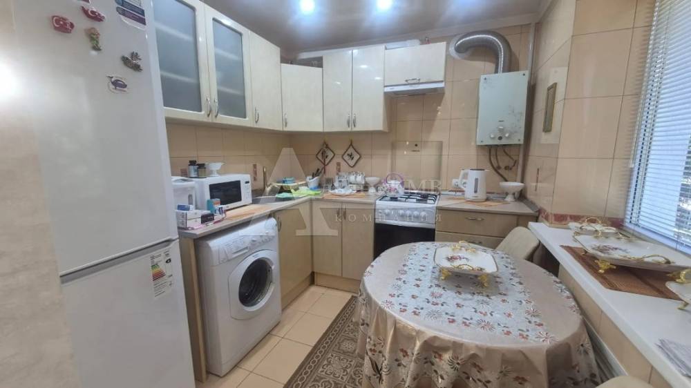 Ставропольский край, Георгиевск, Тургенева ул.; Квартира 57м² 2/4 эт.